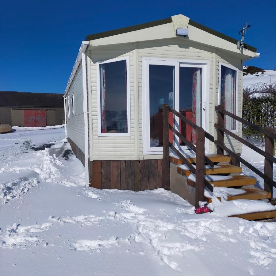 Slieve Croob Cosy Caravan Finnis Екстер'єр фото